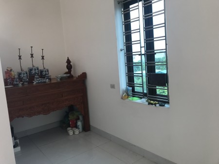 Nhà 3 tầng mới xây có Gara gần lái xe Thành Nam Big C cần bán gấp, khu dân cư đông
