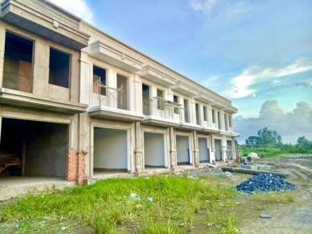 Bán nhà 1 trệt 1 lầu đang hoàn thiện khu dân cư Hoàng Quân, chiết khấu cao, bàn giao ngay