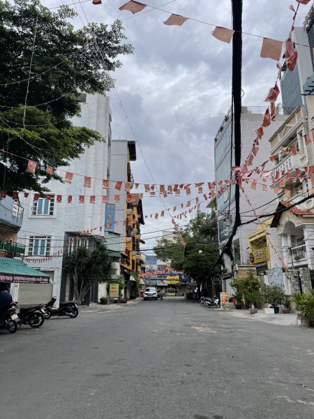 Bán Gấp Nhà 5 Tầng Ngang 8m tiện kinh doanh, cho thuê văn phòng, Hẻm VIP 12m Quận 3