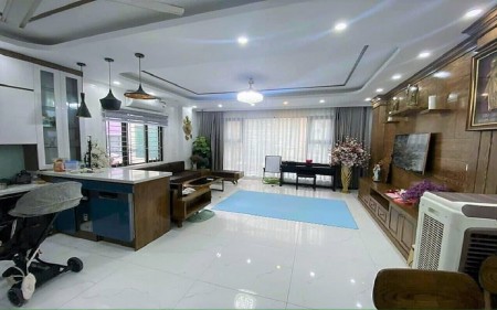 Bán nhà Đống Đa, phố Nguyễn Chí Thanh. Vỉa hè, Ô tô, kinh doanh. 250m2 MT10m 35tỷ