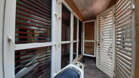 Nhà đẹp Bồ Đề, gần hồ, ở sướng, nội thất cực xịn, sổ đỏ vuông vức, diên tích sử dụng 54m2