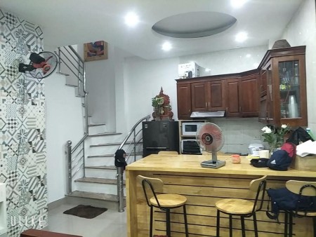 Bán nhà riêng Nguyễn Thị Thập, Thanh Xuân, ngõ ô tô, vài phút ra phố, 32m, 2 tỷ