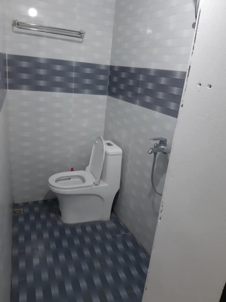 Chính chủ cần bán gấp nhà ngay phố Phúc Lợi cấp 4 một trệt, đầy đủ nội thất, ngõ ô tô