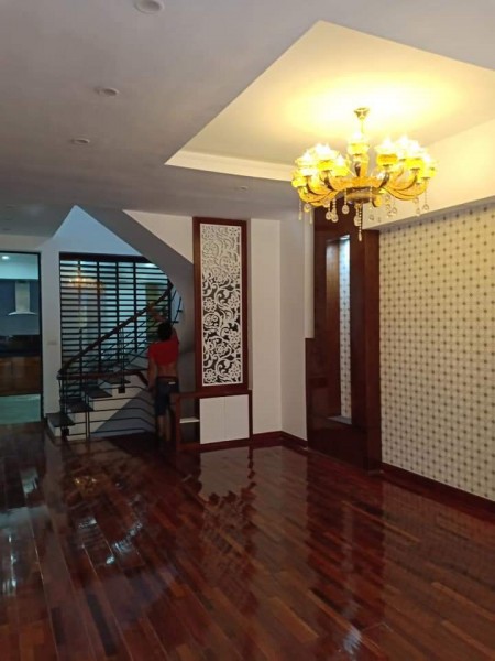 Bán nhà Phố Trần Phú vị trí đắc địa có nhiều lựa chon kinh doanh văn phòng