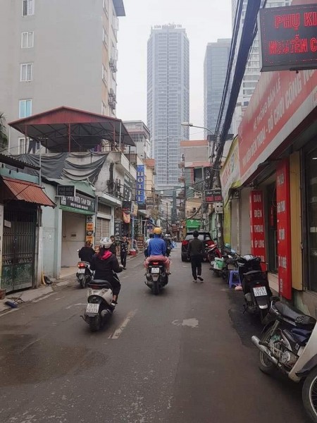 Bán nhà nguyên căn mặt phố Dịch Vọng nhà cấp 4 quy hoạch ổn định DT 78, giá 17.5 tỷ