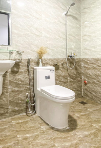 Lê Trọng Tấn dt 22m2, giá 2.3 tỷ 3 tầng căn góc 2 mặt thoáng ngõ thông ra 2 phố lớn, KD tốt