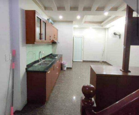 Chính chủ bán nhà Kim Giang dtsd 48m2 5 tầng giá 4,7 tỷ, ngõ rộng thông thoáng tiện ích cao