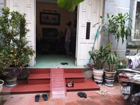 Siêu hiếm Khương Trung diện tích 62m2, giá 4.2 tỷ, thương lượng, ngõ nông, thông, view gần hồ