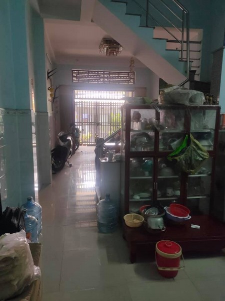 Nhà Cách Mạng Tháng Tám, TB, 50m2, ngang 4m, giảm 500 triệu, bán gấp