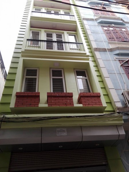 Bán gấp nhà Quan Nhân ngõ rộng thoáng tặng nội thất gỗ Hương, view hồ giá chỉ có 4,83 tỷ