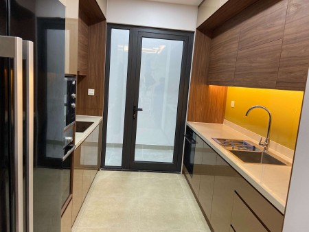 Bán Căn Hộ 3 Phòng Ngủ, Phú Thượng, Dân Trí Tuyệt Vời, diện tích 92m2, giá bán 2,767 tỷ.