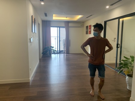 Cho thuê Chung cư Imperia Nguyễn Huy Tưởng căn 3 ngủ, chưa có tủ bếp, 12.5 triệu/tháng 0377983070