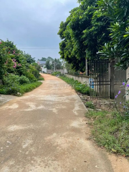 Cần bán đất diện tích 800m2 nằm ở Xã Cù Vân, Huyện Đại Từ, Thái Nguyên