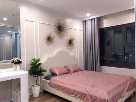 Bán nhà phố Hoàng Mai mặt ngõ kinh doanh ô tô đỗ cửa vào nhà 5 tầng đẹp ở ngay