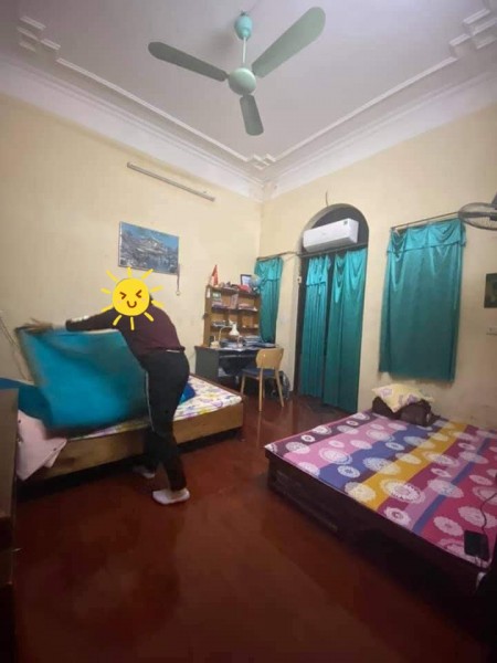 Cần bán nhà phố Hồng Mai Quận Hai Bà Trưng, dt 70m2, 3 tầng, ggias 6x tỷ, ô tô đỗ cửa, kinh doanh