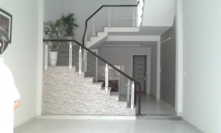 Bán nhà khu vực phường Quan Nhân, mặt tiền 5,3m, diện tích 40m2, nở hậu, giá 4,2 tỷ