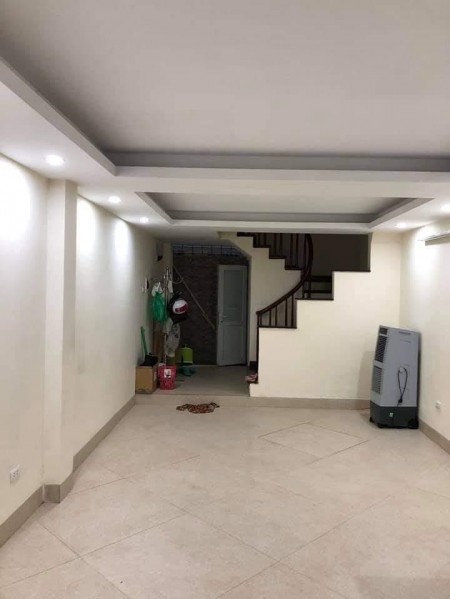 Bán nhà phân lô ngõ 134 Lê Trọng Tấn Thanh Xuân dt 40m2, 6 tâng, mt 4m, giá 6/7 tỷ, 3 mặt thoáng