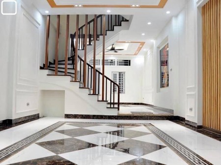 Bán nhà đẹp Lê Trọng Tấn, ô tô tránh, kinh doanh đỉnh, diện tích 45m2, giá bán 4,6 tỷ