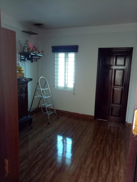 Bán nhà đẹp phố Yên Hòa 60m2 x 5 tầng, tặng nội thất, 6PN, Ngõ nông, gần phố, 5.5 tỷ