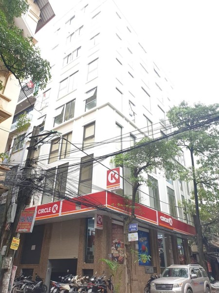 Lô góc, mặt tiền 9.8m, thang máy, kinh doanh đẳng cấp mặt phố Thái Hà, quận Đống Đa