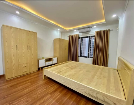 Bán nhà nguyên căn Đặng Văn Ngữ Đống Đa, ô tô lô góc dt 60m2, 5 tầng đúc, giá bán 5.2 tỷ