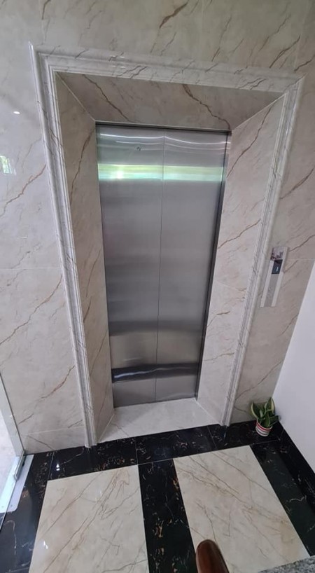 Bán nhà MN Ái Mộ - Long Biên 6 tầng, thang máy, gara ô tô, kinh doanh giá bán nhanh 6.2 tỷ