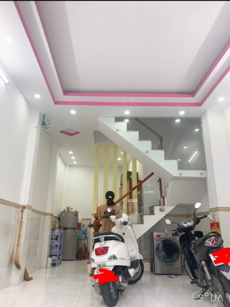 Bán nhà Dương Bá Trạc, Quận 8, 3 lầu, giá bán 4.68 tỷ, đúc bê tông cốt thép kiên cố