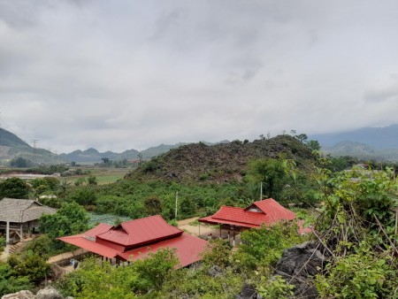 Bán đất Đông Sang Mộc Châu view đẹp nhìn toàn cảnh, giá rẻ, diện tích sử dụng 1500m2