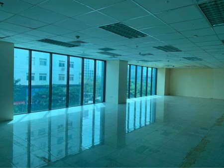 Sàn hot, vuông vắn, 2 mặt tiền 60m2 - 75m2 - 125m2 tại Dịch Vọng Hậu, 0974352961