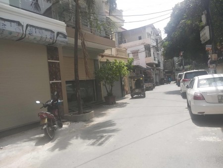 Bán gấp Biệt Thự - giá rẻ, chưa đến 9 tỷ. 3 phút ra Ngã Tư Sở. Ô tô đỗ cửa HIẾMMM VƯƠNG THỪA VŨ