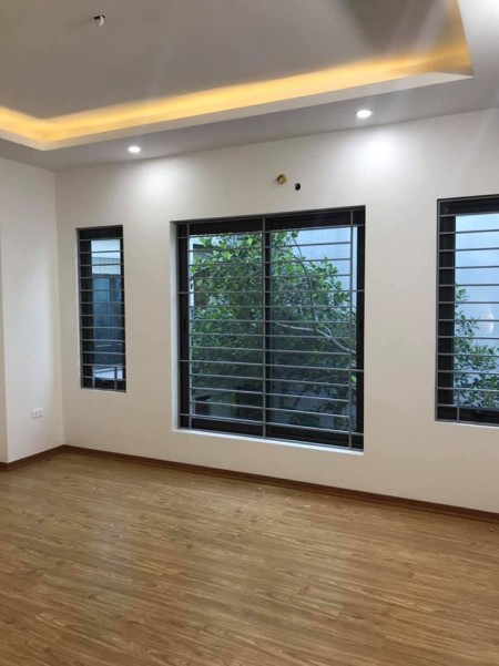 Chính chủ bán nhà Minh Khai, ngõ ô tô tránh, đúc kiên cố 5 tầng bê tông, giá bán 4.5 tỷ