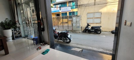 Bán nhà đẹp Cổ Linh diên tích sử dụng 60m2 giá bán 6.35 tỷ, sổ đỏ đầy đủ, sẵn sàng sang tên