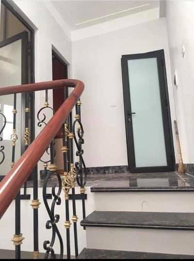 Bán nhà mới xây ô tô đỗ cửa Láng Hạ dt 35m2, 5 tầng mặt tiền 6m, giá 6 tỷ, lh 0817672955