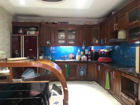 Bán nhà Chính Kinh, nguyên căn diện tích sử dụng 36m2, đúc kiên cố 4 tầng, giá 3.2 tỷ