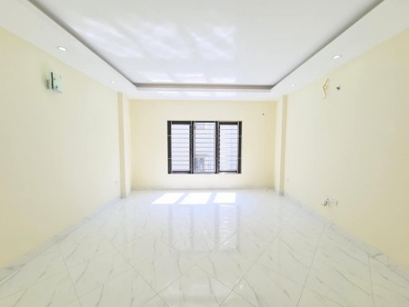 Giá Đầu Tư! Nhà Cổ Linh, Long Biên, 70m, 5 tầng, giá 4.2 tỷ. Đường ô tô, kinh doanh