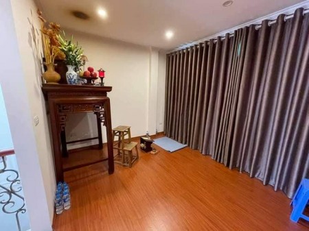 Bán nhà Hoàng Đạo Thành thang máy xịn kinh doanh tốt 2 mặt thoáng diện tíc 58m2 giá 6.4 tỷ