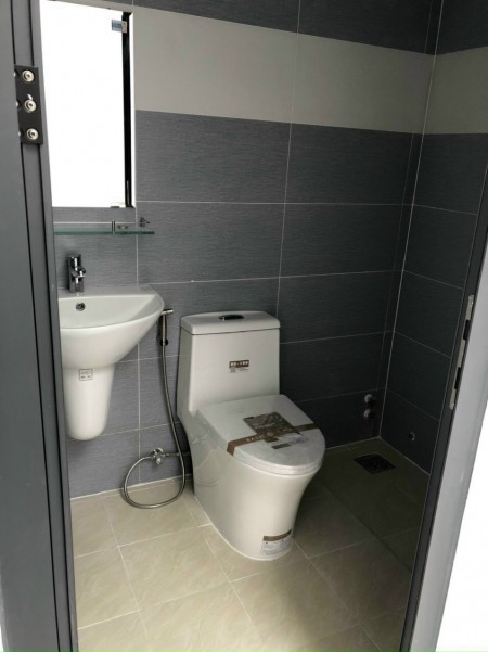 Nhà phố Bình Chánh, 1 trệt 2 lầu 102m2, MT đường lớn Đinh Đức Thiện, SHR (nội thất đầy đủ)