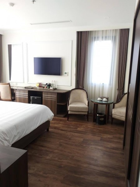 Khách sạn 5 sao, lô góc mặt phố Trương Công Giai, Quận Cầu Giấy, sổ chính chủ