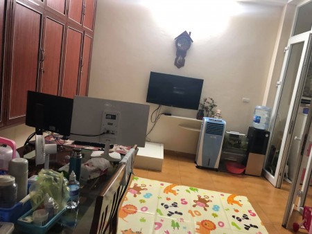Bán nhà. Quận Hai Bà Trưng, diện tích sử dụng 83m2, mặt ngõ phố Kim Ngưu, 4 tầng, giá 6 tỷ