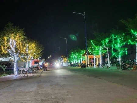 Gia Đình có lô đất 90M2 cần bán nằm sát bên Uỷ Ban Nhân Dân Bến Cát