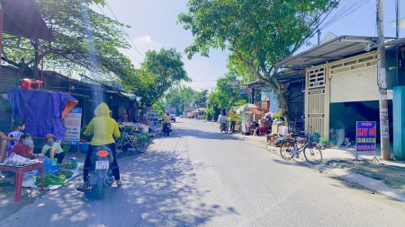 Bán Đất MT Đường Nguyễn Văn Tỏ, Phường Long Bình Tân. DT 105m2. Gía 1.25 Tỷ