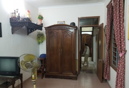 Nhà mặt phố Thụy Khuê Tây Hồ chỉ với hơn 9 tỷ, lô góc 3 mặt thoáng, vỉa hè rộng, dt 36m2, 5 tầng