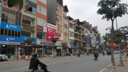 Chính chủ cần bán nhà nguyên căn mặt phố Vũ Thạnh, diện tích 95m2, kiến trúc đẹp