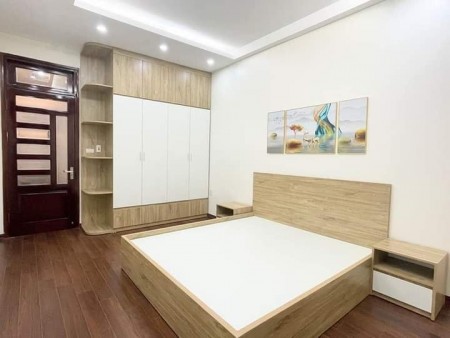 Phân lô Đường Bưởi Quận Cầu Giấy ô tô tránh đúc bê tông 7 tầng thang máy giá 12.5 tỷ