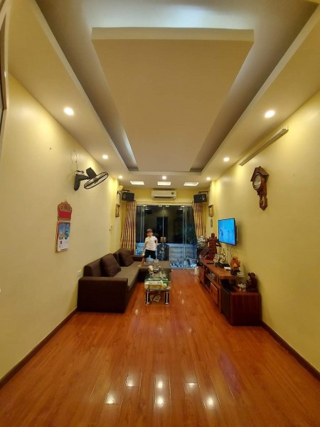 Bán nhà mặt ngõ Ô Chợ Dừa, dt 30m, 5 tầng, vị trí đẹp, kinh doanh ổn định giá 3.8 tỷ