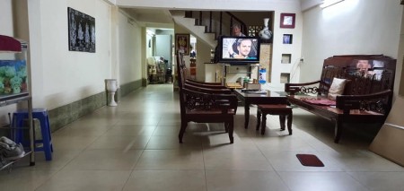 Bán nhà chính chủ hẻm xe hơi 2 xẹt đường Ung Văn Khiêm, diện tích 68m2, 3 Tầng Chỉ 14,7 Tỷ
