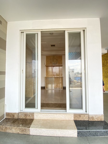Biệt thự cao cấp 1 trệt 2 lầu có sân thượng, đã có sổ hồng riêng, liên hệ xem nhà 0986139036