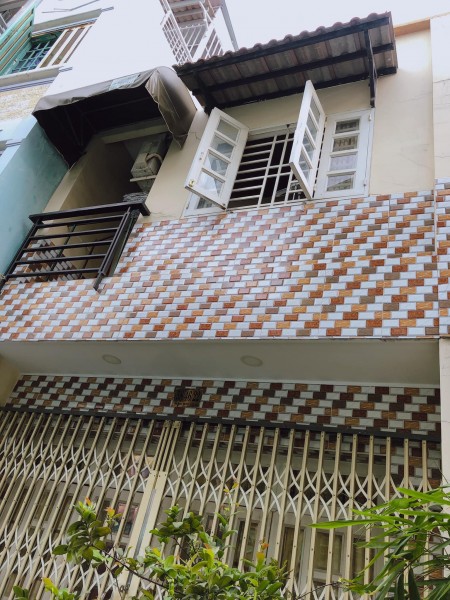 Ngang lên đến 4.5m, mặt tiền 58 Tôn Thất Thuyết, phường 18, gía bán 4.5 tỷ, thương lượng