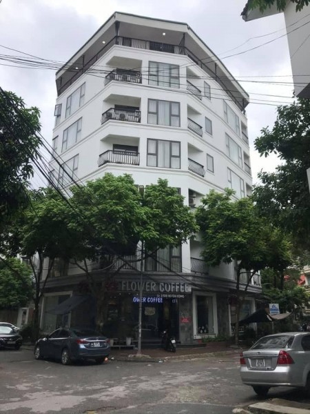 Tòa Nhà Apartment Võ Chí Công lô góc 3 mặt thoáng ô tô đỗ xung quanh dt 230m2 giá 61 tỷ