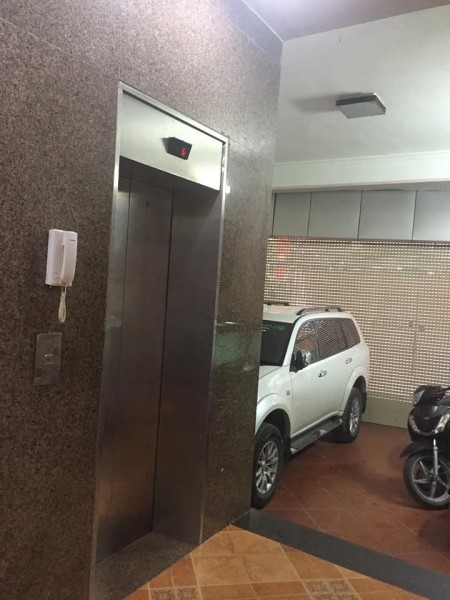 Nhà đẹp phố Trích Sài gara thang máy 80m2 x 6 tầng kinh doanh tốt sổ đỏ chính chủ giá 12 tỷ